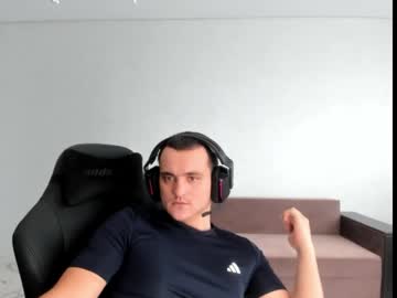 Billyharinngton Chaturbate stream image from January 04, 2025