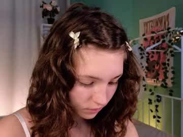 Cosmochi_ Chaturbate stream image from January 04, 2025