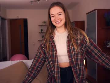 Emelianae Chaturbate stream image from January 04, 2025