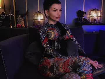 Mistresselenia Chaturbate stream image from January 04, 2025
