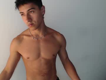 Andyjoy_ Chaturbate stream image from January 04, 2025