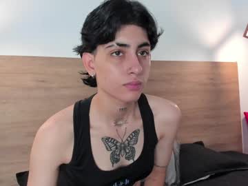 Stivenbenet1 Chaturbate stream image from January 04, 2025