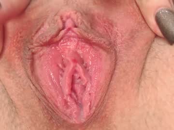 Gentlygirl Chaturbate stream image from January 04, 2025