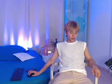Tommyfoxboy Chaturbate stream image from January 04, 2025