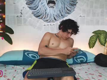 Aaron_Manuel Chaturbate stream image from January 04, 2025