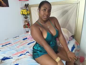 Alanavega12 Chaturbate stream image from January 04, 2025