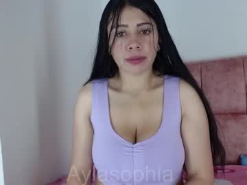 Aylasophia_ Chaturbate stream image from January 04, 2025