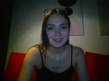Moona_X Chaturbate stream image from January 04, 2025