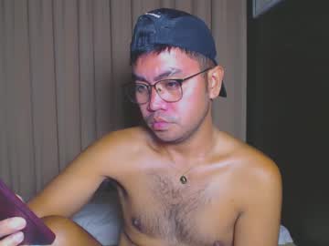 Urasianversahunkxx Chaturbate stream image from January 04, 2025