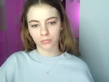 Ariacreazy Chaturbate stream image from January 04, 2025
