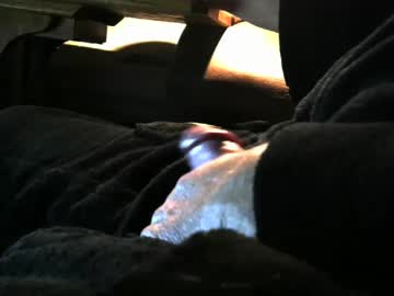 Bear4146 Chaturbate stream image from January 04, 2025