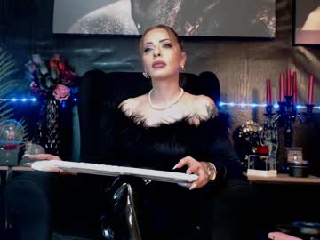 Dominatrixeve Chaturbate stream image from January 04, 2025