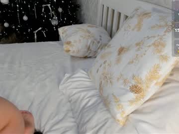 Lovelykayle Chaturbate stream image from January 04, 2025