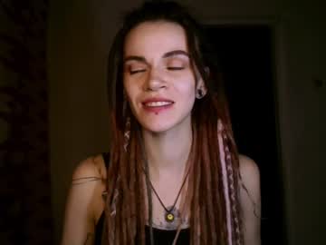 Maryholm Chaturbate stream image from January 04, 2025