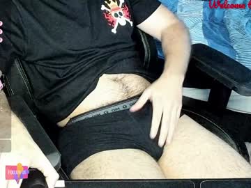 Pandouxe Chaturbate stream image from January 04, 2025