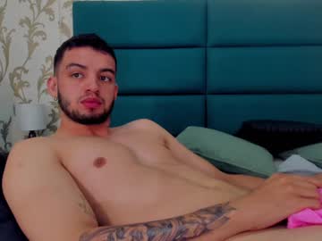Michael_Magno Chaturbate stream image from January 04, 2025