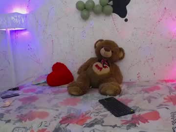 Tinny_Blonde Chaturbate stream image from January 04, 2025