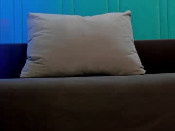 Whitneysvon Chaturbate stream image from January 04, 2025