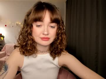 Lovelyskadi Chaturbate stream image from January 04, 2025