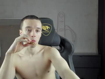 Mason_Warhol Chaturbate stream image from January 04, 2025