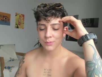 Simone_4201 Chaturbate stream image from January 04, 2025