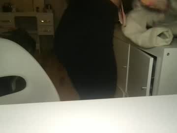Cherryy_Blossom Chaturbate stream image from January 04, 2025