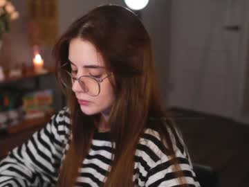 Devilishd0ll Chaturbate stream image from January 04, 2025