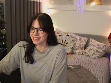Girl_U_Never_Met Chaturbate stream image from January 04, 2025
