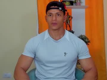 Kale_Tomson Chaturbate stream image from January 04, 2025
