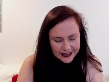 Barcelona_Red Chaturbate stream image from January 04, 2025