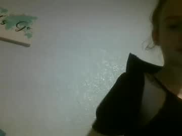 Moneymarie97 Chaturbate stream image from January 04, 2025