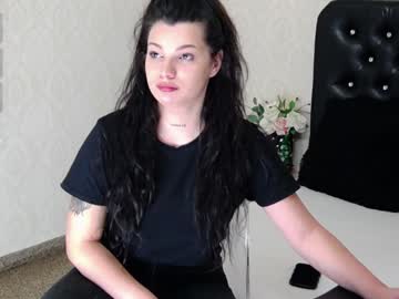 Allisonn223 Chaturbate stream image from January 04, 2025