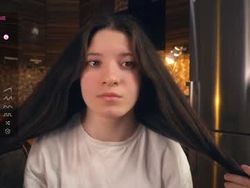Beckycurvin Chaturbate stream image from January 04, 2025
