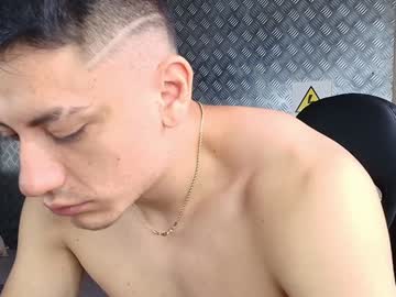 Damianphill Chaturbate stream image from January 04, 2025