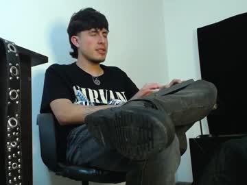 Edwarcullenn Chaturbate stream image from January 04, 2025