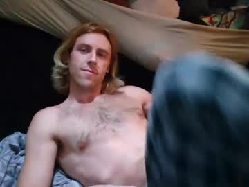 Jarethgray Chaturbate stream image from January 04, 2025