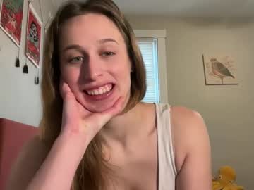 Laineyluvv Chaturbate stream image from January 04, 2025