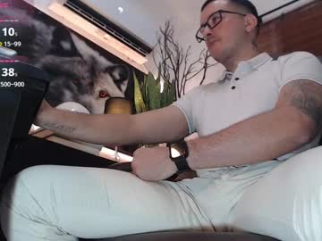 Randylukehot Chaturbate stream image from January 04, 2025