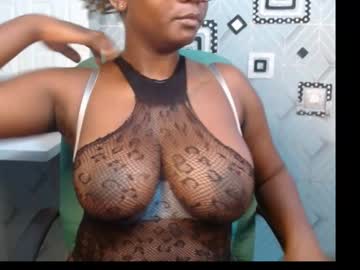 Sexy_Pearl12 Chaturbate stream image from January 04, 2025
