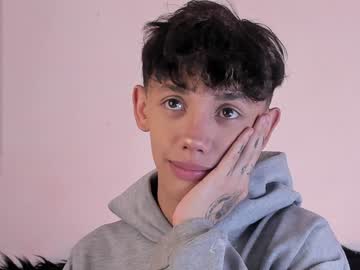 Timothy_Ross Chaturbate stream image from January 04, 2025