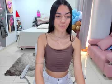 Valerie_Fox18 Chaturbate stream image from January 04, 2025