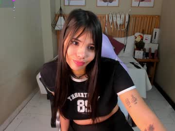 Emily_Beltonn Chaturbate stream image from January 04, 2025