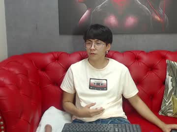 Luke_Morgans Chaturbate stream image from January 04, 2025