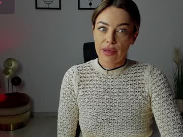 Sonia_Esd Chaturbate stream image from January 04, 2025