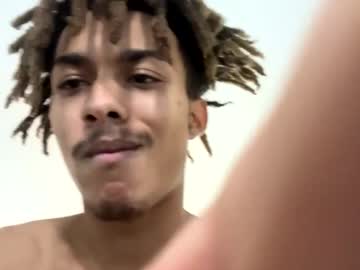 Worker648419 Chaturbate stream image from January 04, 2025