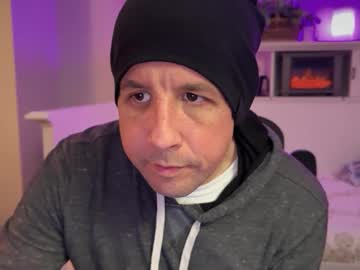 Lovewatchingall Chaturbate stream image from January 04, 2025