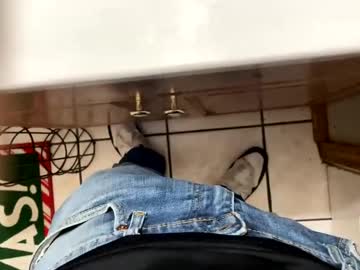 Ricopapirico214312 Chaturbate stream image from January 04, 2025