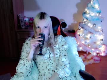 Emily_Nyaffe Chaturbate stream image from January 04, 2025