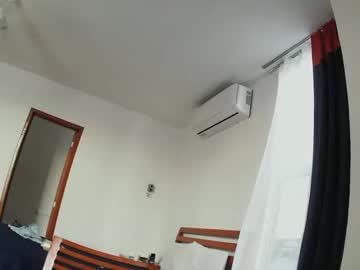 Wildstrawberry30 Chaturbate stream image from January 04, 2025