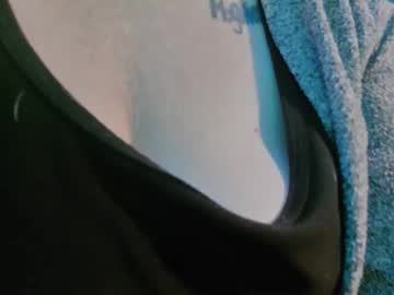 Lononcashmere69 Chaturbate stream image from January 05, 2025